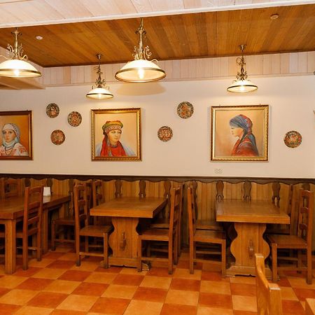 Gostyniy Dvir Synevir Hotel Synevyr Bagian luar foto
