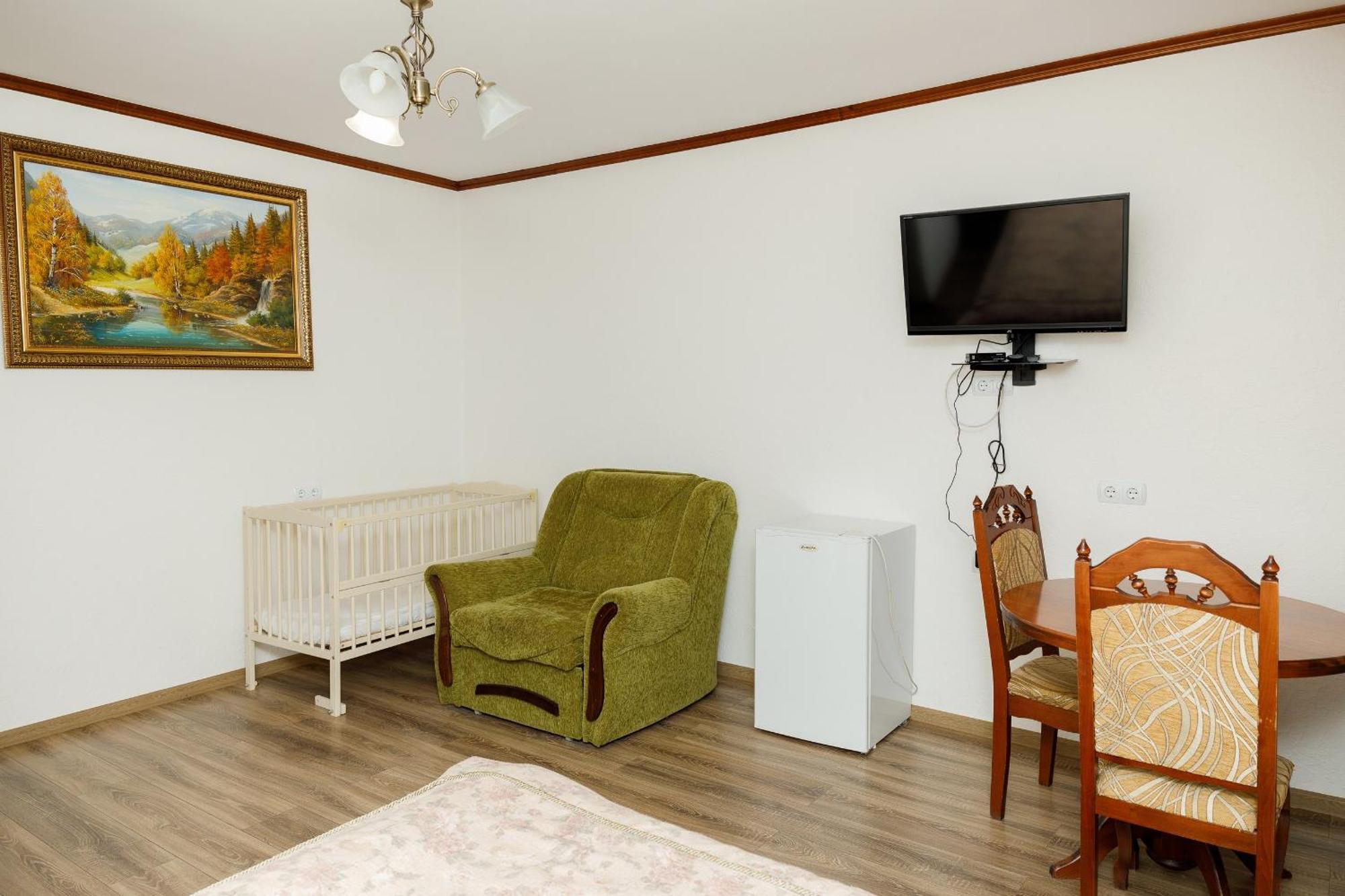 Gostyniy Dvir Synevir Hotel Synevyr Bagian luar foto